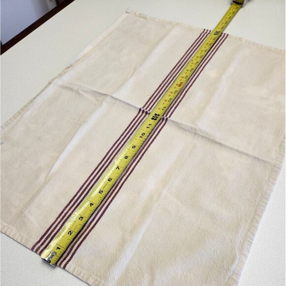 Bath & Body Works 3-wick candle holder, metallic w/ wine & grapes design - Picture 13 of 16